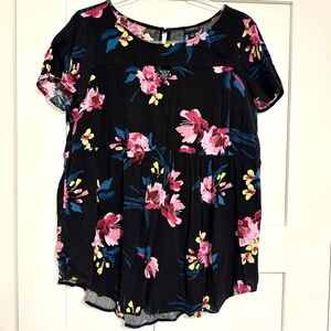 Torrid Black Floral Gauze Keyhole Babydoll Tunic Top • 1X